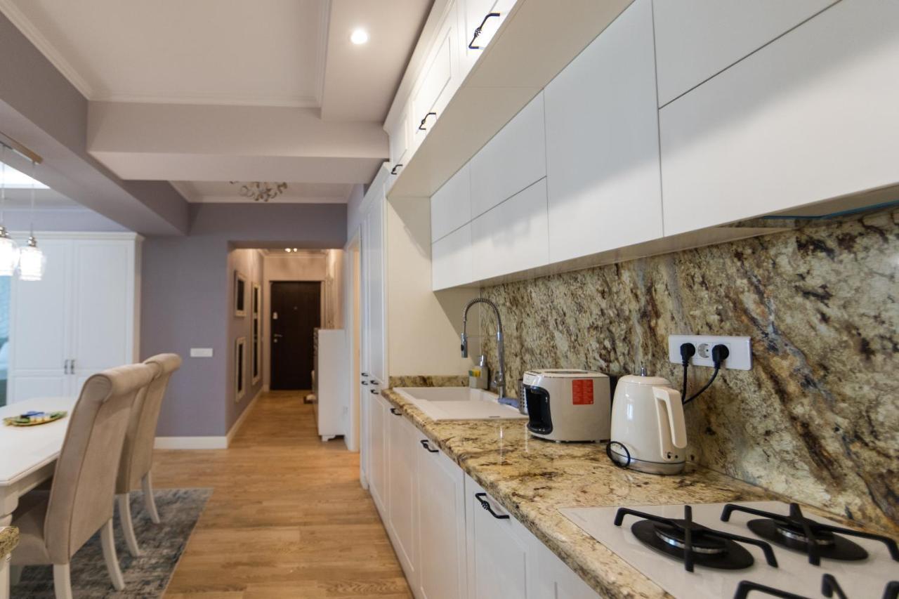 בוקרשט Saphir Stein Residence Apartment 19Th מראה חיצוני תמונה