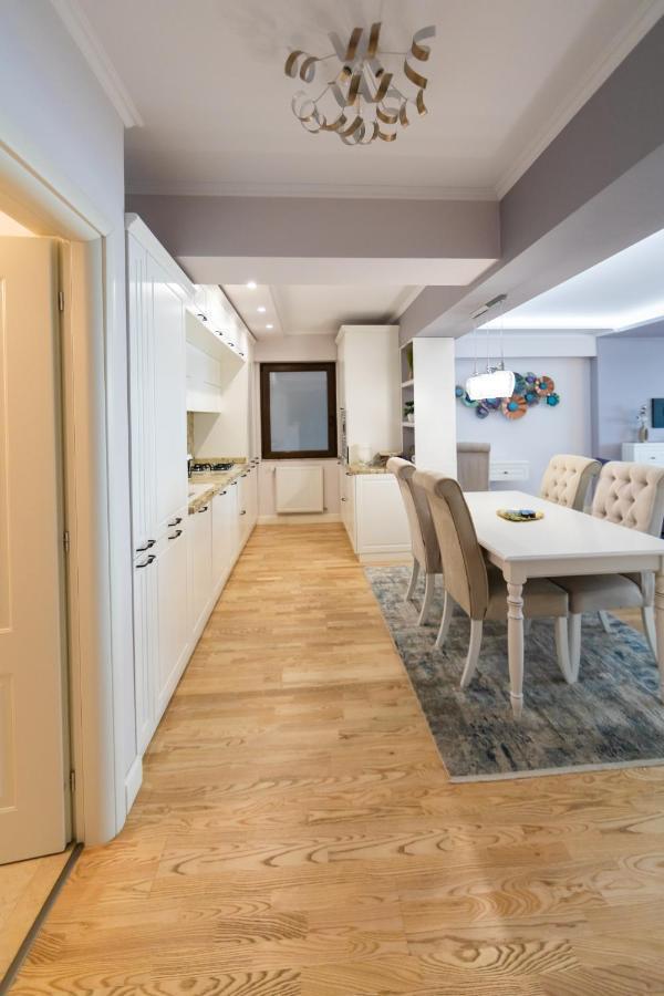בוקרשט Saphir Stein Residence Apartment 19Th מראה חיצוני תמונה